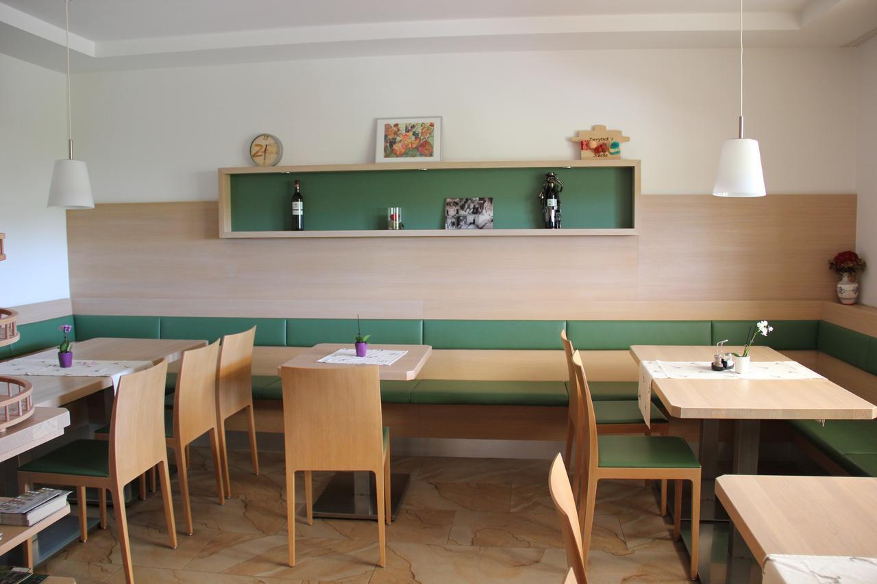 Zweytick Gaestezimmer Weingut Ratsch an der Weinstrasse Exterior photo
